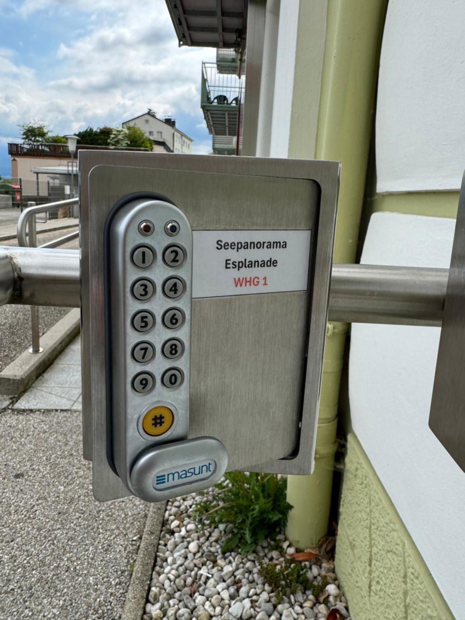 Seepanorama An Der Esplanade 1 Gmunden Exterior photo